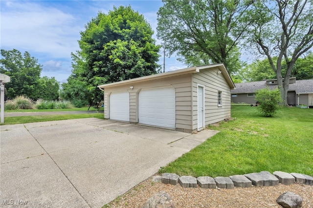 713 Highland Ave, Wadsworth, OH 44281 - view of detached garage