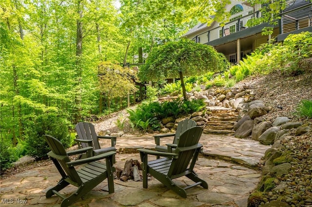 4151 Williamsburg Ct, Medina, OH 44256 - view of patio / terrace