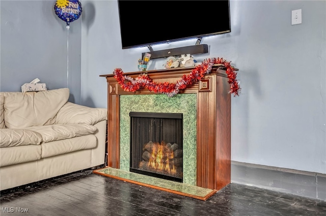 158 Humbolt Ave, Wadsworth, OH 44281 - living room featuring a premium fireplace and wood finished floors