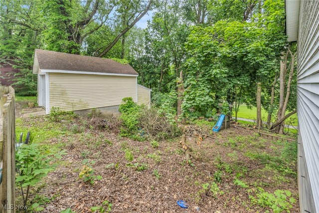 158 Humbolt Ave, Wadsworth, OH 44281 - view of yard with an outbuilding