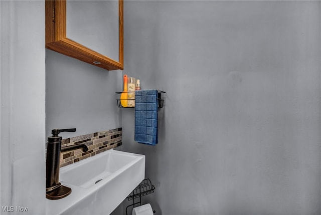 158 Humbolt Ave, Wadsworth, OH 44281 - bathroom with a sink and backsplash