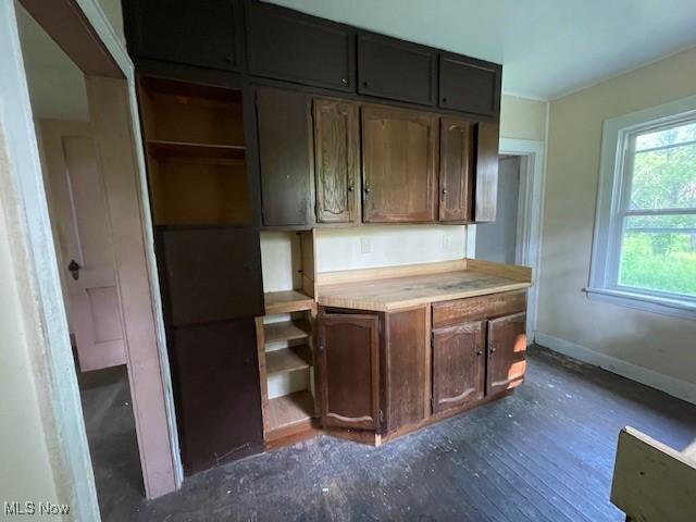 15262 Wadsworth Rittman Rd, Rittman, OH 44270 - view of closet