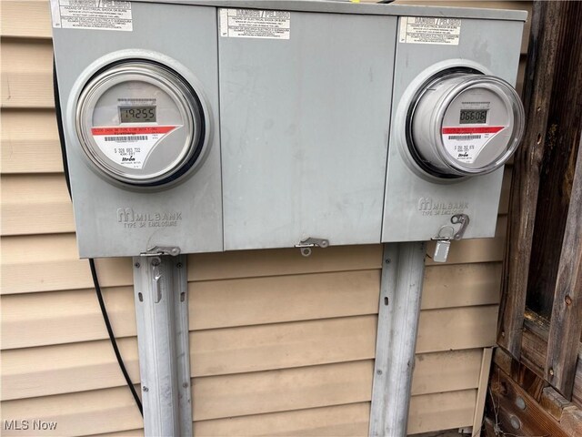 697 N Main St, Akron, OH 44310 - photo 29