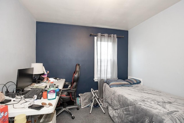 7428 Ira Ave, Brooklyn, OH 44144 - carpeted bedroom featuring a desk
