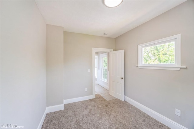 190 Columbus St, Chagrin Falls, OH 44022 - unfurnished room featuring plenty of natural light, carpet floors, and baseboards