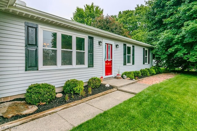 5081 Middle Ridge Rd, Perry, OH 44081 - ranch-style house featuring a front lawn