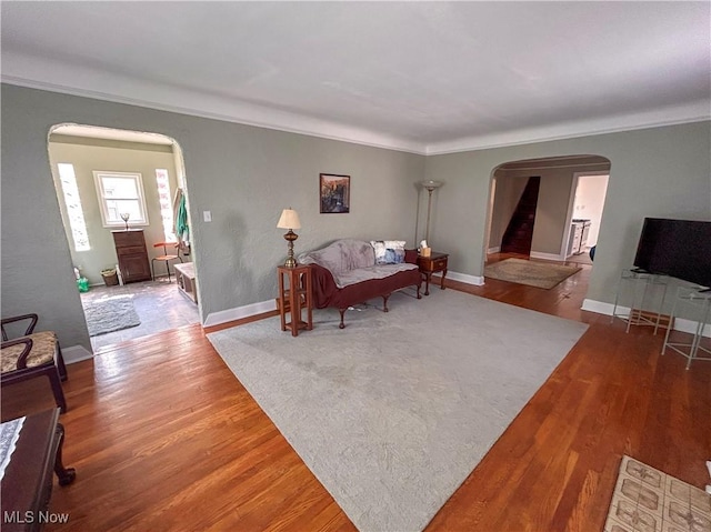 31 Marlindale Ave, Boardman, OH 44512 - living area with arched walkways, wood finished floors, ornamental molding, and baseboards