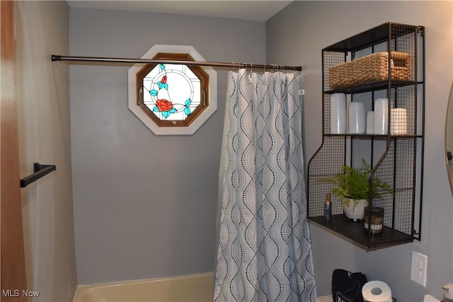 1408 N 9th St, Martins Ferry, OH 43935 - bathroom featuring a shower with shower curtain