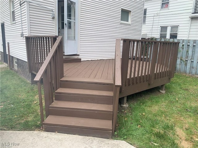 3961 E 53rd St, Newburgh Heights, OH 44105 - view of wooden terrace