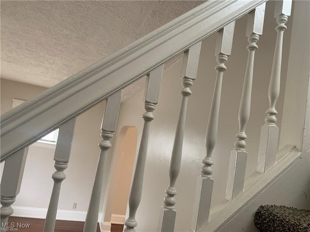3961 E 53rd St, Newburgh Heights, OH 44105 - detailed view of a textured ceiling