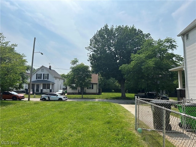 3961 E 53rd St, Newburgh Heights, OH 44105 - view of yard