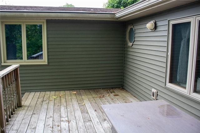 1553 Quail Hollow Dr, Cambridge, OH 43725 - view of deck