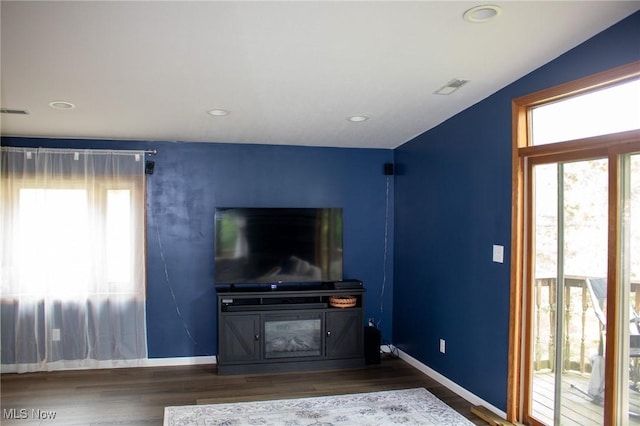 1553 Quail Hollow Dr, Cambridge, OH 43725 - unfurnished living room with wood finished floors and recessed lighting