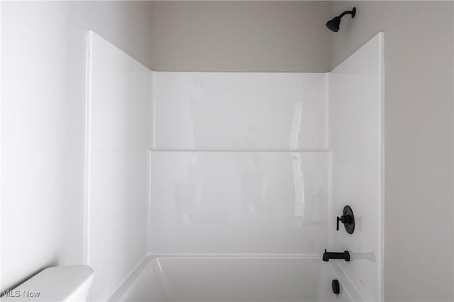 3730 Overlook Ct, Akron, OH 44333 - full bathroom featuring toilet and shower / washtub combination
