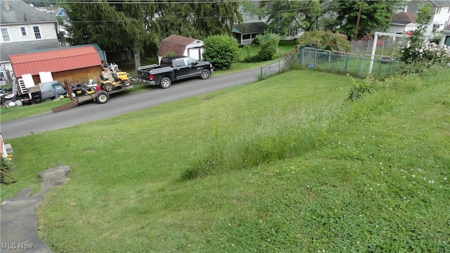 521 Georgia Ave, Chester, WV 26034 - view of yard