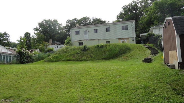 521 Georgia Ave, Chester, WV 26034 - view of yard