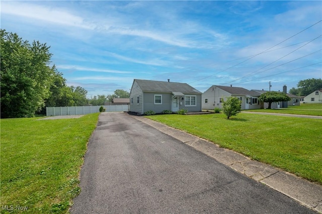 117 N Navarre Ave, Youngstown, OH 44515 - bungalow-style house with driveway