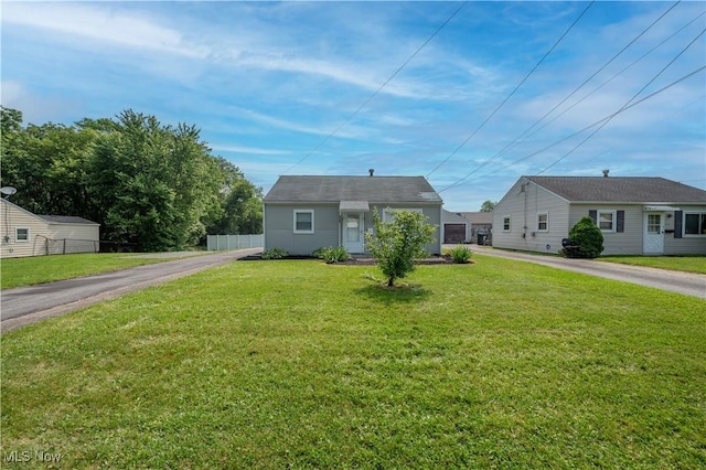 117 N Navarre Ave, Youngstown, OH 44515 - view of front of house featuring driveway