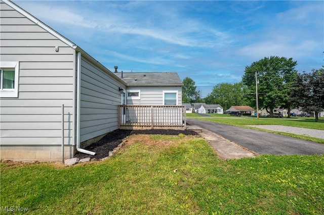 117 N Navarre Ave, Youngstown, OH 44515 - view of green lawn