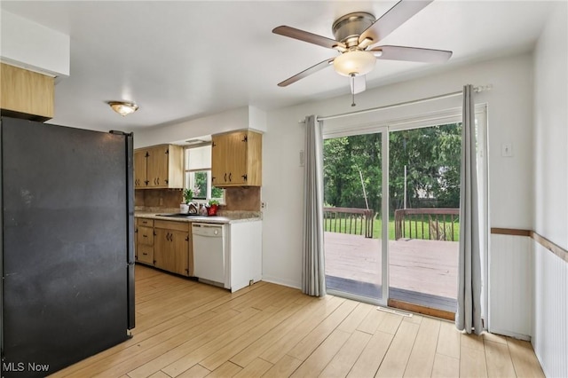 845 N Lake St, Madison, OH 44057 - photo 11