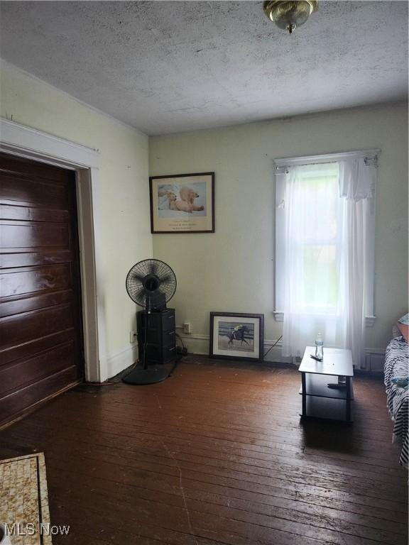 153 W Warren Ave, Youngstown, OH 44507 - photo 3