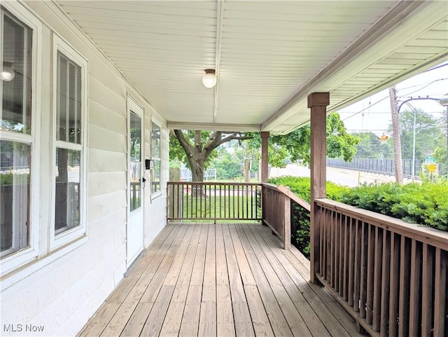 623 Cole Ave, Akron, OH 44301 - view of porch