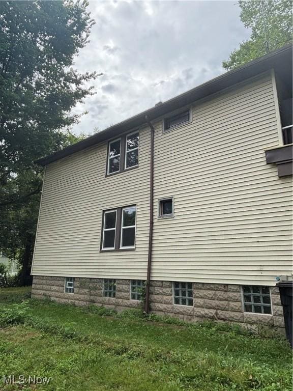 3299 W 82nd St, Cleveland, OH 44102 - photo 2