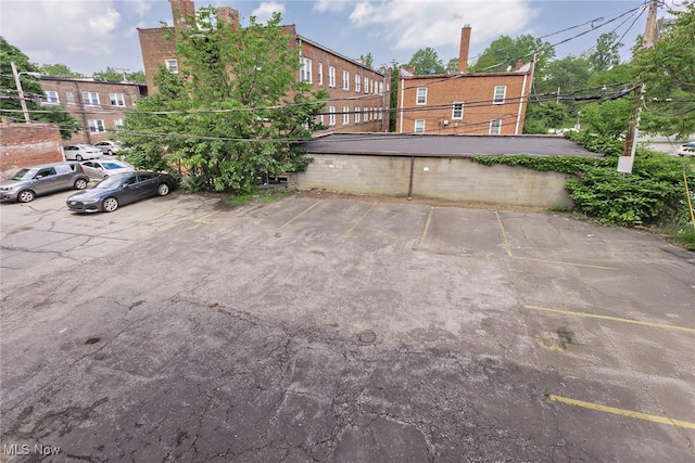 2725 Hampshire Rd Unit 2, Cleveland Heights, OH 44106 - view of uncovered parking lot