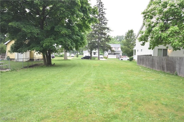 433 Adams St, Elyria, OH 44035 - photo 5