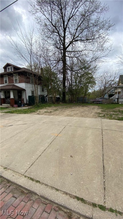 1442 Newton St, Akron, OH 44305 - photo 9
