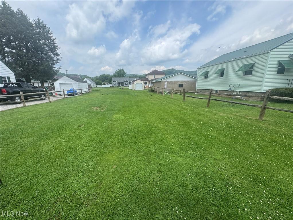 S 4th Ave, Paden City, WV 26159