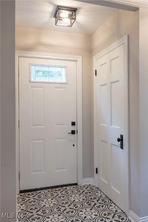 17607 Scottsdale Blvd, Shaker Heights, OH 44120 - foyer featuring baseboards