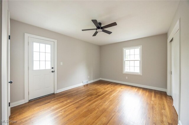 17607 Scottsdale Blvd, Shaker Heights, OH 44120 - unfurnished bedroom featuring light wood-type flooring, baseboards, and ceiling fan