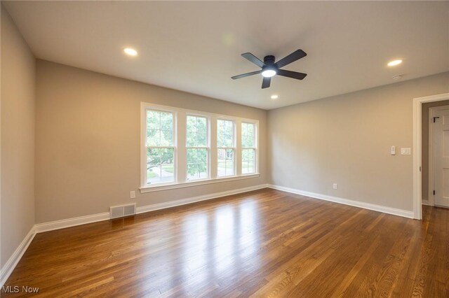 17607 Scottsdale Blvd, Shaker Heights, OH 44120 - unfurnished room featuring ceiling fan, dark wood-type flooring, baseboards, and recessed lighting