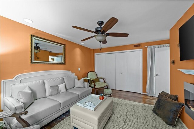 18975 Van Aken Blvd Unit 401, Shaker Heights, OH 44122 - living room with ceiling fan, wood finished floors, and recessed lighting