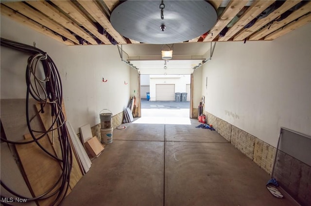 1425 Lindazzo Ave, Cleveland, OH 44114 - view of garage