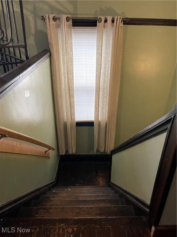 3675 E 138th St, Cleveland, OH 44120 - photo 12