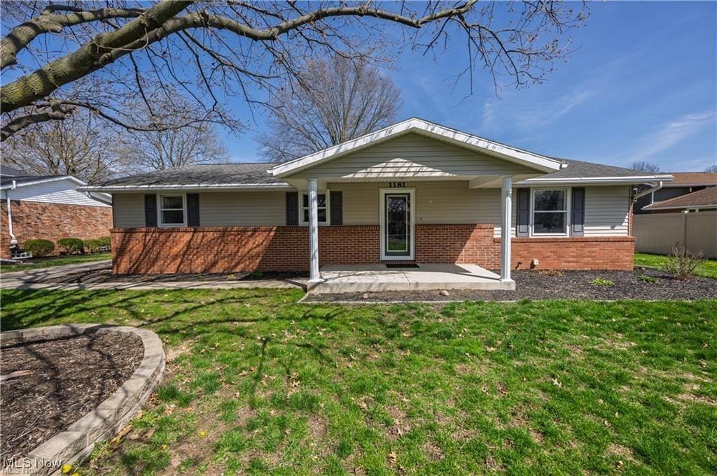 1181 S Broadway, New Philadelphia, OH 44663 - photo 1