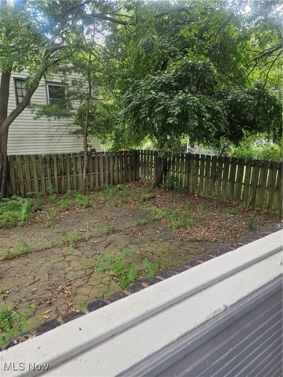 11 Adams St, Berea, OH 44017 - view of yard
