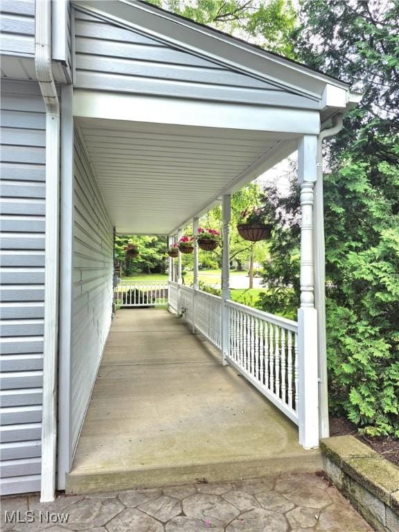 8967 Singing Hills Dr NE, Warren, OH 44484 - photo 4