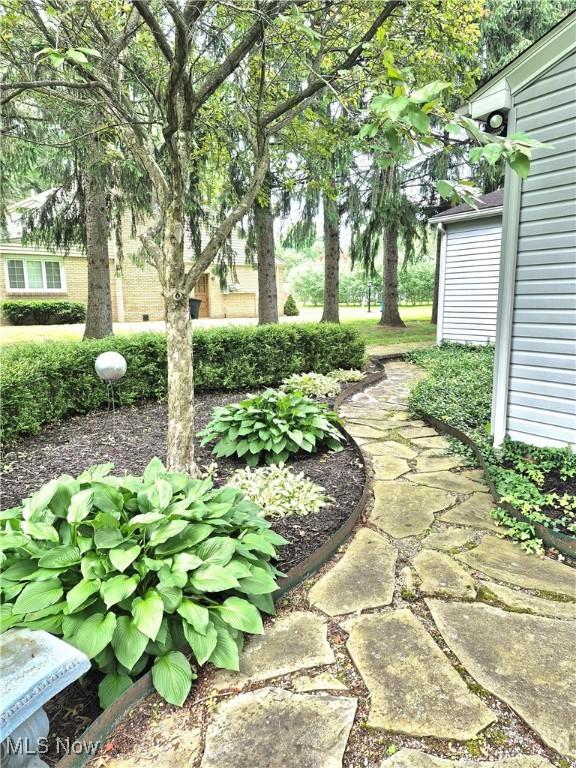 8967 Singing Hills Dr NE, Warren, OH 44484 - photo 8
