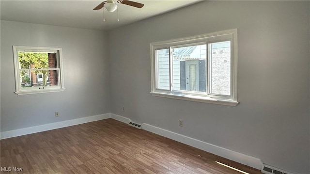 334 Hayes Ave, Mcdonald, OH 44437 - photo 4