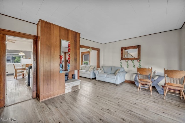 15417 Parkgrove Ave, Cleveland, OH 44110 - living area featuring wood finished floors and a ceiling fan