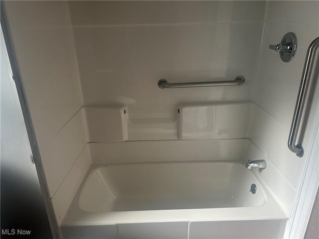 307 N 8th St, Coshocton, OH 43812 - bathroom with a shower