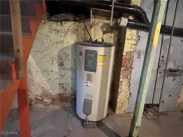 307 N 8th St, Coshocton, OH 43812 - utilities with electric water heater