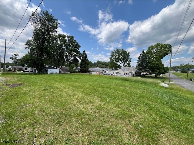 3037 Shelburn Ave, Akron, OH 44312 - photo 3
