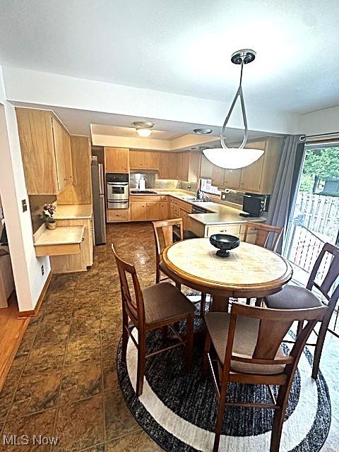 3232 Circle Dr, Cortland, OH 44410 - view of dining room