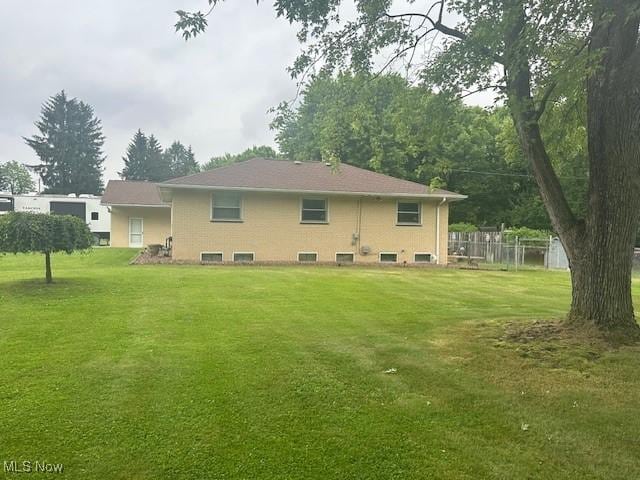 3232 Circle Dr, Cortland, OH 44410 - view of back of property