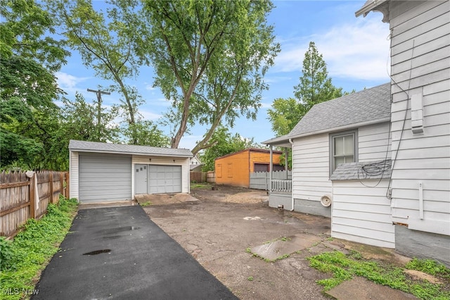 2903 Scranton Rd, Cleveland, OH 44113 - photo 30
