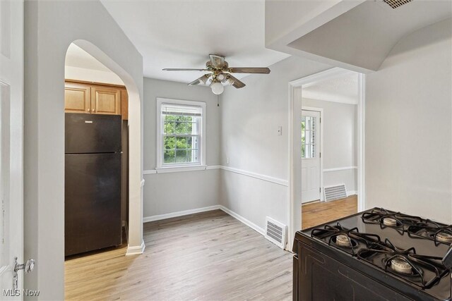 930 Keystone Dr, Cleveland Heights, OH 44121 - photo 12